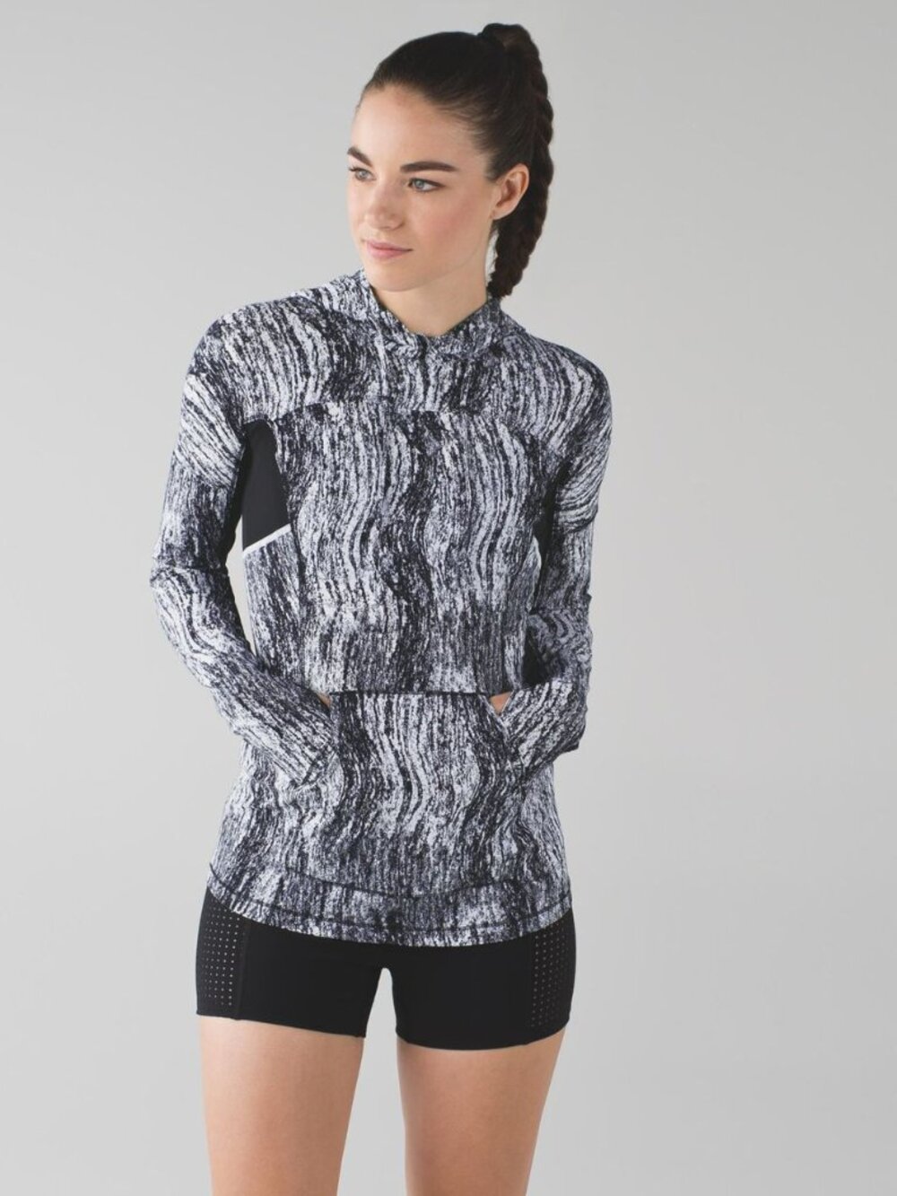 Lululemon Runbeam Hoodie Texture Twist White Black Ponytail Hole Size 4